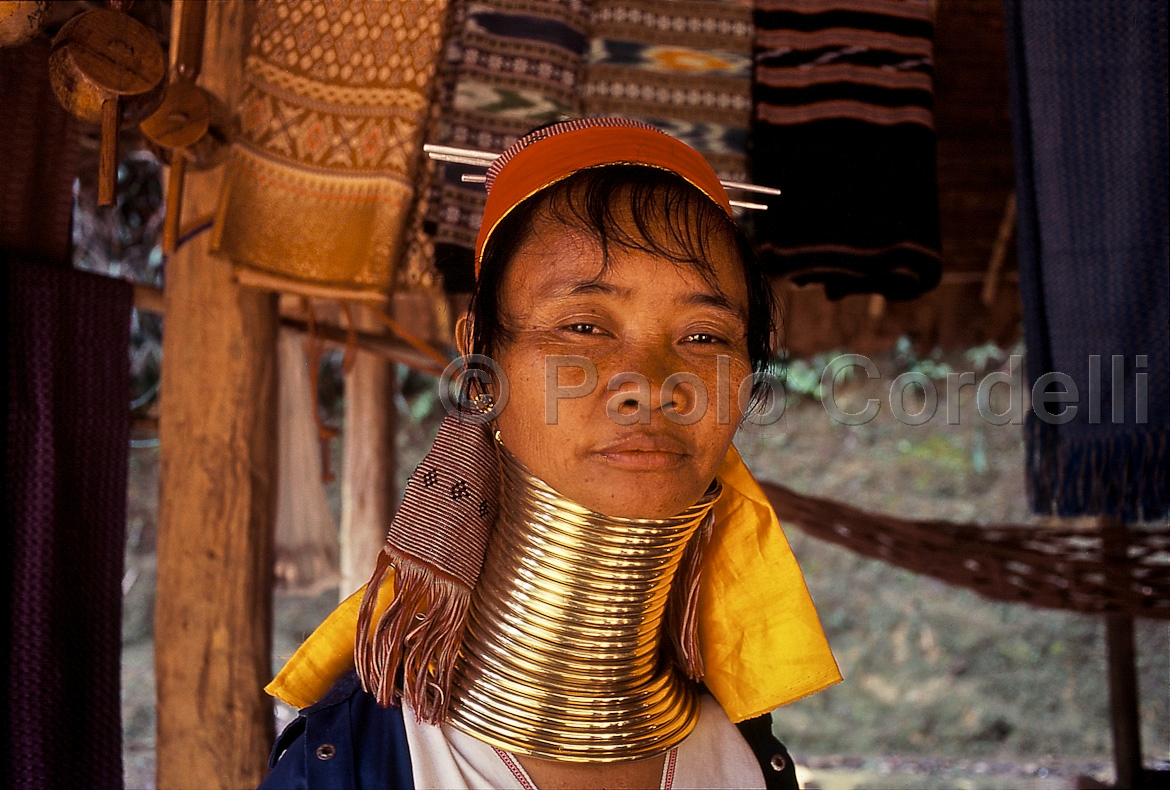 Paduang Hilltribe (Long Neck Woman), Mae Hong Son, Thailand
 (cod:Thailand 45)